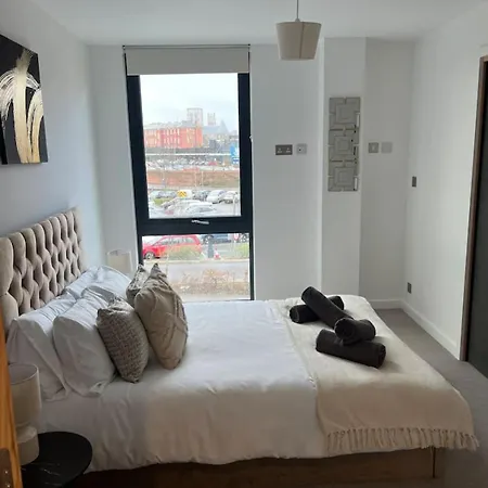 Nyaraló Superb Centre New Built Flat And Gym