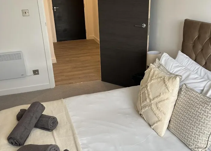 Superb Centre New Built Flat And Gym York